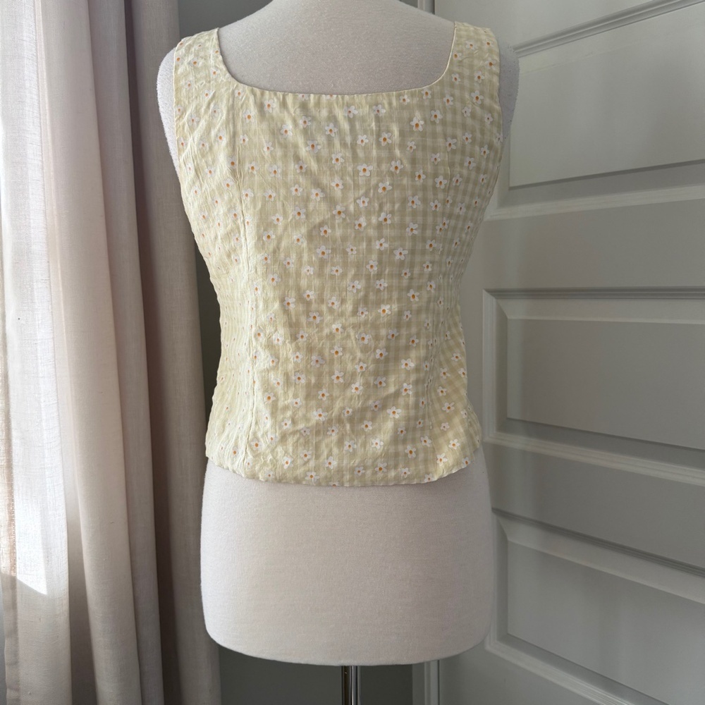 Petal & Pup Capra Floral Gingham Tie Front Tank Top : XS - Picture 5 of 7